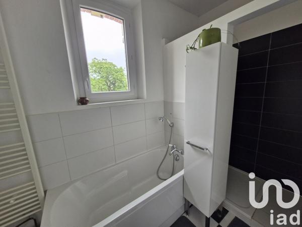 Maison 4 pièces de 80 m² à Saint-Just-Sauvage (51260)