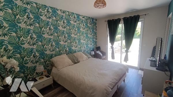 Charmant pavillon familiale de plain-pied, 129 m² habitable,  5 chambres sur 1575 m² de jardin.