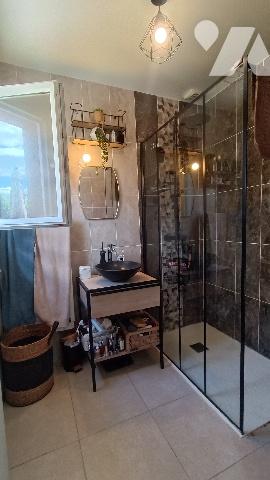 Charmant pavillon familiale de plain-pied, 129 m² habitable,  5 chambres sur 1575 m² de jardin.
