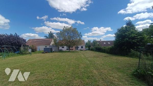 Charmant pavillon familiale de plain-pied, 129 m² habitable,  5 chambres sur 1575 m² de jardin.