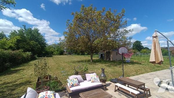 Charmant pavillon familiale de plain-pied, 129 m² habitable,  5 chambres sur 1575 m² de jardin.