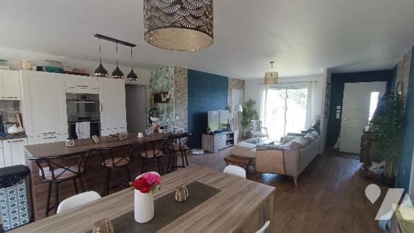 Charmant pavillon familiale de plain-pied, 129 m² habitable,  5 chambres sur 1575 m² de jardin.