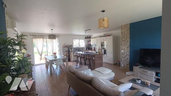 Charmant pavillon familiale de plain-pied, 129 m² habitable,  5 chambres sur 1575 m² de jardin.