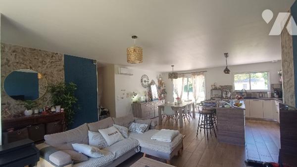 Charmant pavillon familiale de plain-pied, 129 m² habitable,  5 chambres sur 1575 m² de jardin.