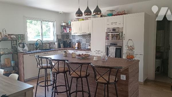 Charmant pavillon familiale de plain-pied, 129 m² habitable,  5 chambres sur 1575 m² de jardin.