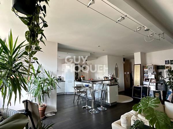 CROIX ROUSSE - DERNIER ÉTAGE - RÉSIDENCE RECENTE