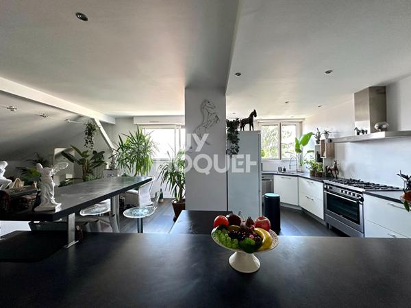 CROIX ROUSSE - DERNIER ÉTAGE - RÉSIDENCE RECENTE