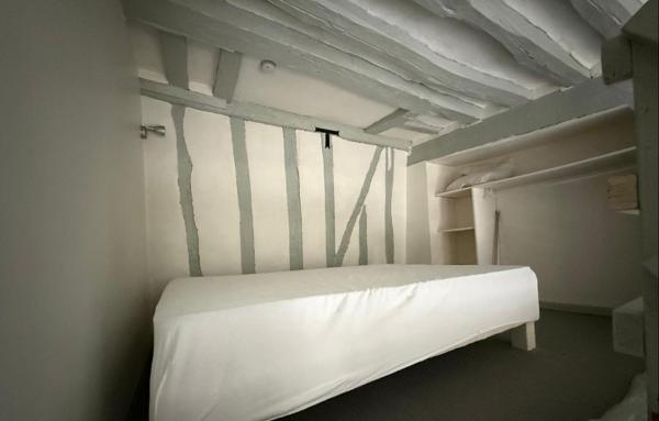 Vente / Studio meublé