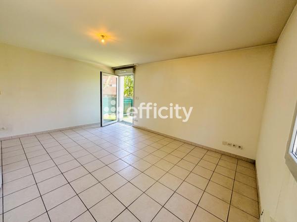 Appartement
         2 pièces
        - 43 m² Exclusivité 140 000 € *