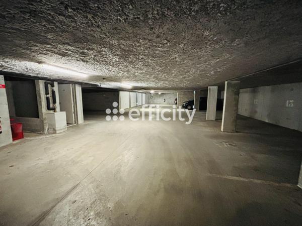 Appartement
         2 pièces
        - 43 m² Exclusivité 140 000 € *