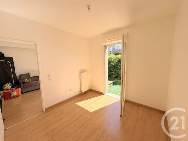 Appartement F2 à vendre  2 pièces - 33 m 2   HERBLAY SUR SEINE  - 95
