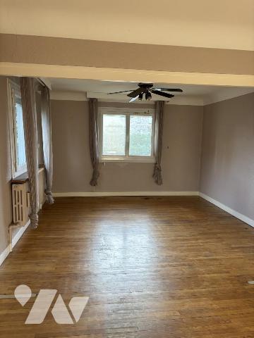 Maison sur sous-sol à rafraichir