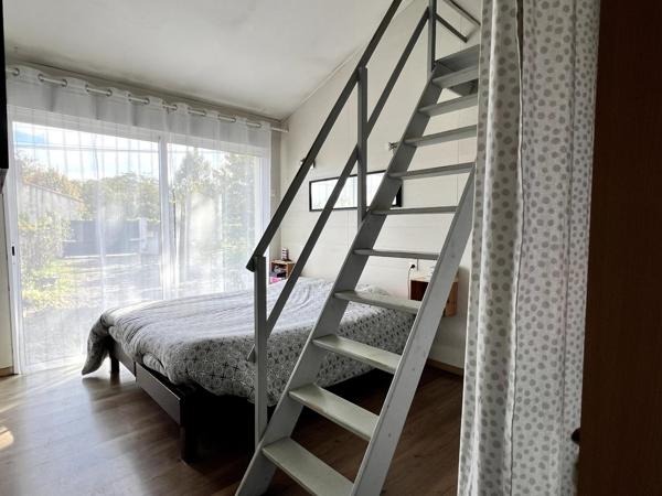 Maison de plain-pied lumineuse avec piscine – 123 m² habitables –