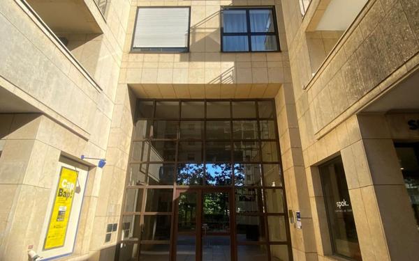 Stationnement à vendre    12 m2 Levallois-Perret