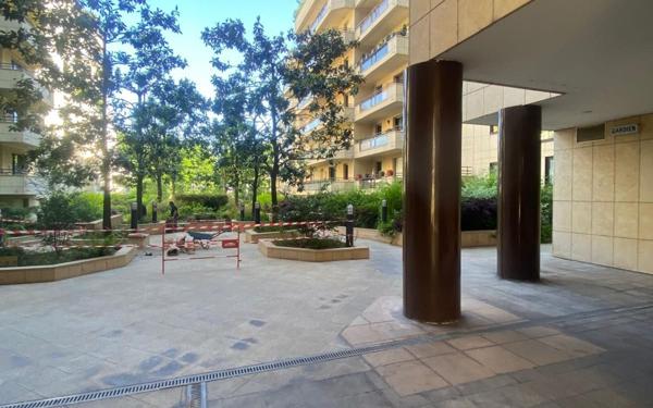 Stationnement à vendre    12 m2 Levallois-Perret