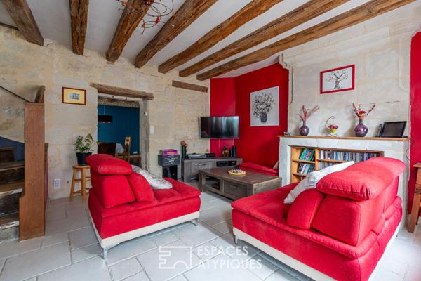 Authentique maison de bourg en pierre avec garage et cave voûtée