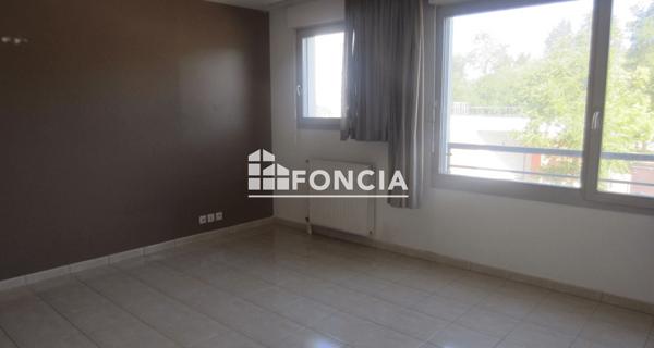 Location Appartement 2 pièces 41.85 m² - Noisiel 77186