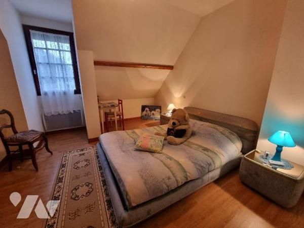 A vendre à Romorantin (41) et à découvrir sans tarder, cette maison située dans un quartier rés...