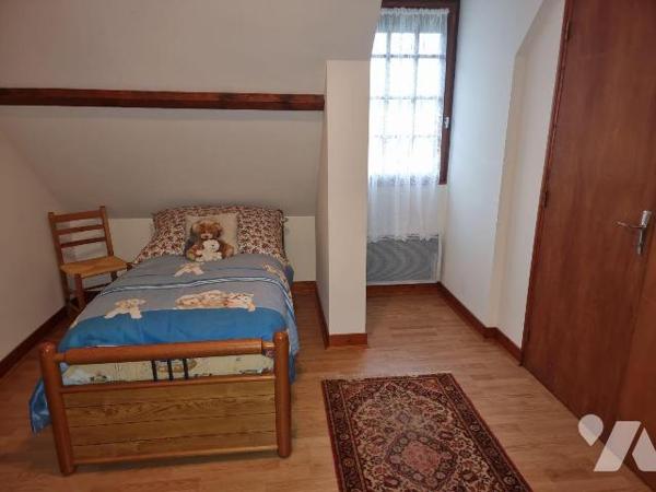 A vendre à Romorantin (41) et à découvrir sans tarder, cette maison située dans un quartier rés...