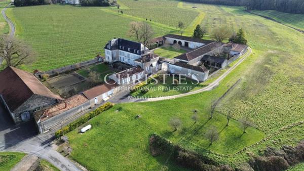 Maison de Maître d’exception au cœur du vignoble de Cognac