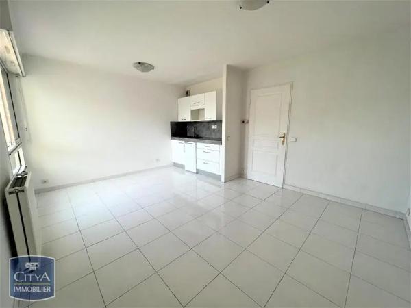 Appartement à louer 1 pièce 28.76m² Marseille (13006)