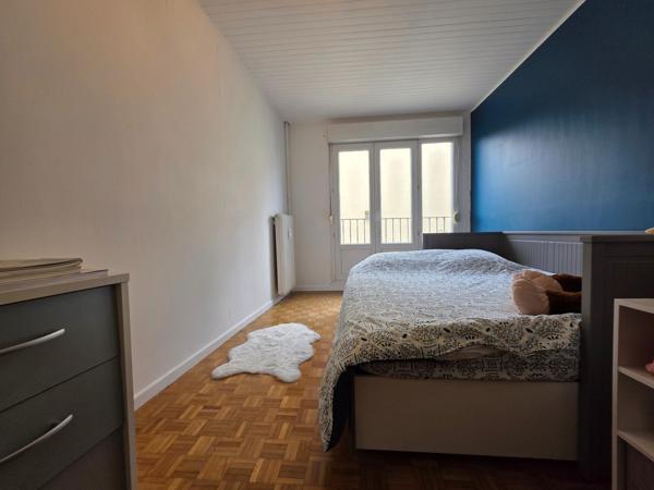 Appartement lumineux avec balcon, cave et stationnement – Quartier Jean Jaurès