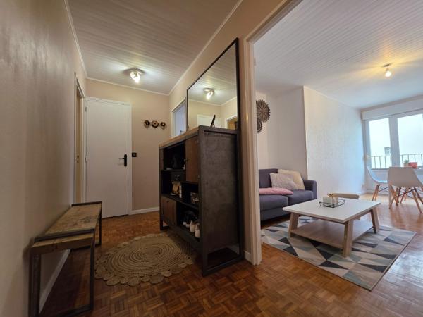 Appartement lumineux avec balcon, cave et stationnement – Quartier Jean Jaurès