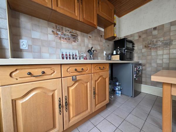 Appartement lumineux avec balcon, cave et stationnement – Quartier Jean Jaurès