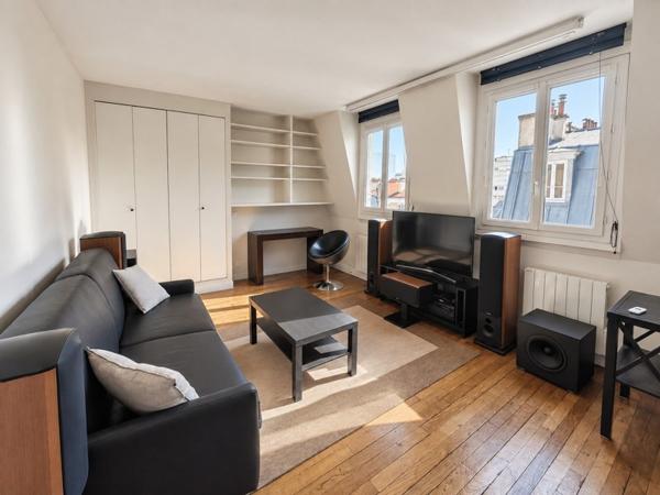 Appartement à vendre 260 000 € Paris 15 1 pièce 23 m² DPE F