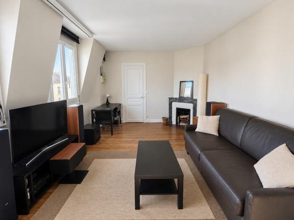 Appartement à vendre 260 000 € Paris 15 1 pièce 23 m² DPE F