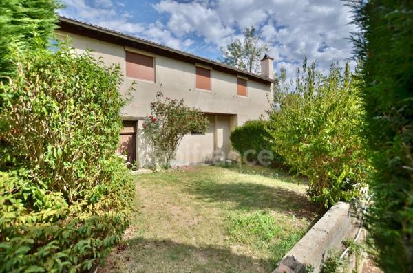 PROPRIÉTÉ EN PIERRE 545 M2, TERRAIN ARBORÉ DE 6972 M2, ANCIEN MOULIN, GÎTE, APPARTEMENT, MAISON, STUDIO, 15 CHAMBRES, DÉPENDANCES, GARAGE, FIBRE OPTIQUE, PUITS PANNEAUX SOLAIRES