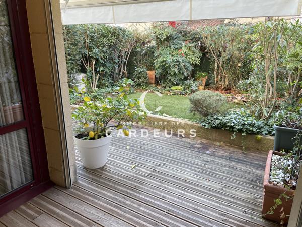 Appartement
                                                                                                                                                                                                                                                                                                                        3 pièce(s)                                                                                                                                                                                                          2 chambre(s)                                                                                                                                                                                                          80  m²