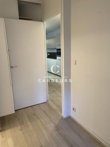 Appartement
                                                                                                                                                                                                                                                                                                                        3 pièce(s)                                                                                                                                                                                                          2 chambre(s)                                                                                                                                                                                                          80  m²