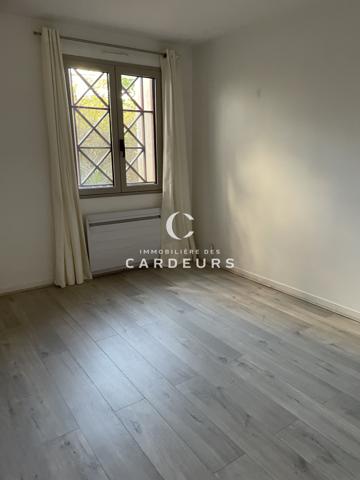 Appartement
                                                                                                                                                                                                                                                                                                                        3 pièce(s)                                                                                                                                                                                                          2 chambre(s)                                                                                                                                                                                                          80  m²