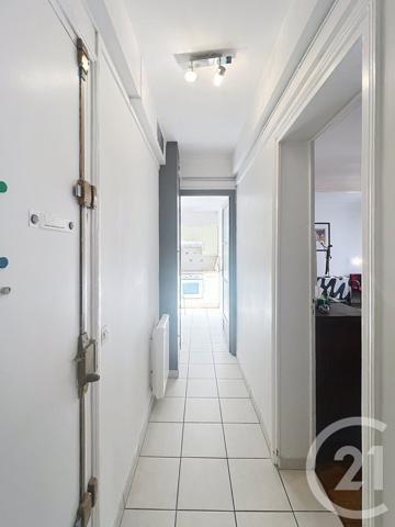 Appartement F2 à vendre  3 pièces - 54,50 m2 PARIS - 75010