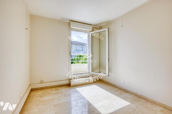 Appartement familial de 5 pièces, climatisé, avec véranda et terrasse