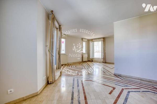 Appartement familial de 5 pièces, climatisé, avec véranda et terrasse
