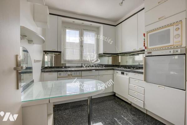Appartement familial de 5 pièces, climatisé, avec véranda et terrasse