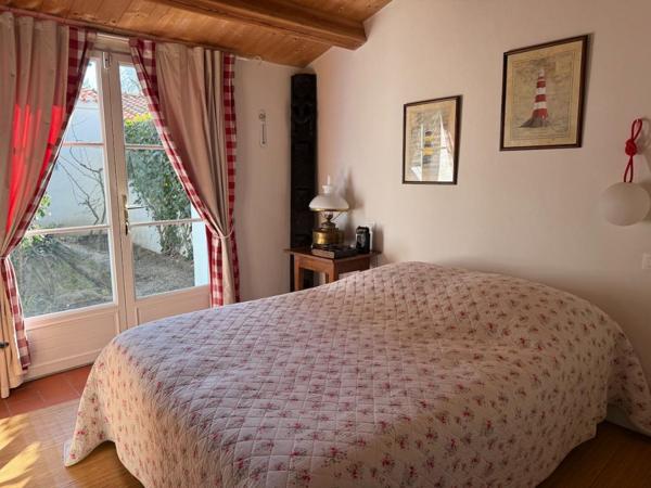 Charmante maison ancienne - centre ville L'EPINE - 142 m2