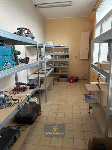 Location Local industriel à Les Velluire-sur-Vendée