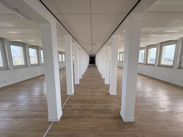 Location bureaux Orléans centre - Proche gare - Plateaux rénovés divisibles avec parkings