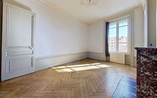 Appartement à vendre    1 pièce • 34,87 m2 Lyon 9