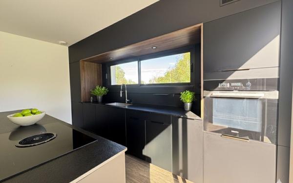 Maison à vendre    4 pièces •  Morlaàs