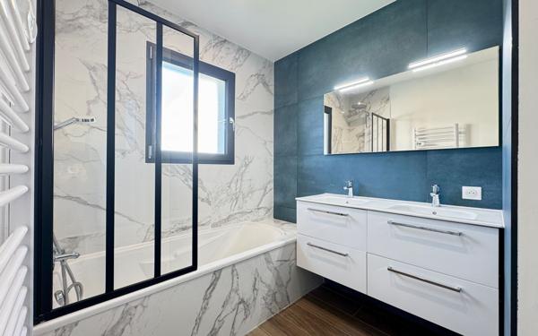 Maison à vendre    4 pièces •  Morlaàs