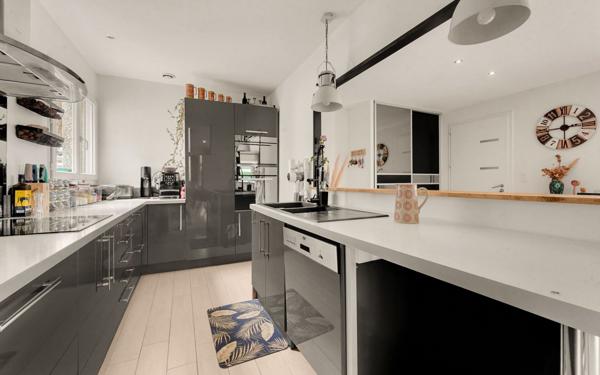 Maison à vendre    5 pièces •  L'Isle-Jourdain