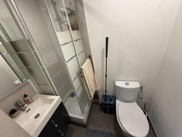 Appartement 2 pièces à vendre à Avignon - Dernier étage, calme et lumineux