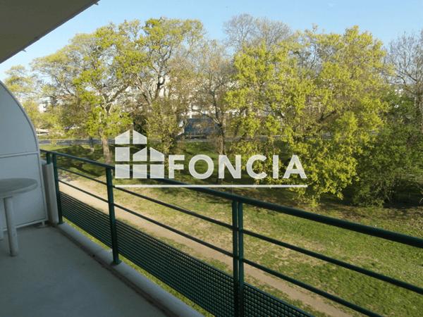 Location Studio meublé 21.17 m² - 6 A 20 RUE VAUX DE FOLETIER La Rochelle 17000