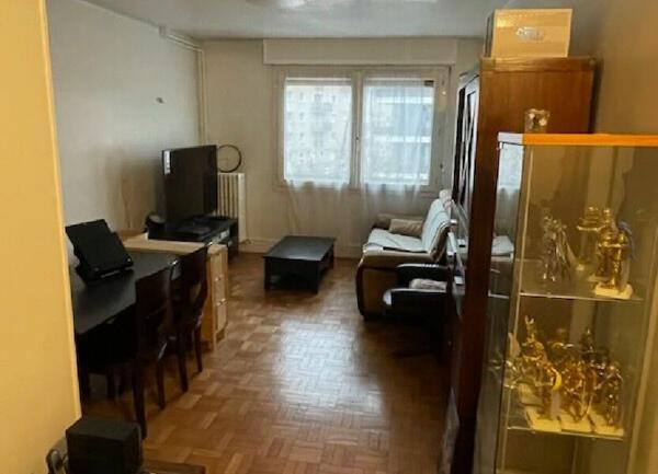 Appartement à vendre    3 pièces • 64 m2 Créteil