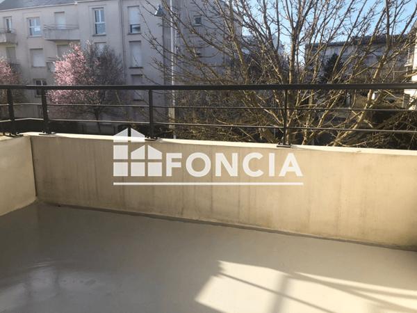 Location Appartement 2 pièces 43.94 m² - 15 AVENUE EDOUARD MICHELIN Tours 37200