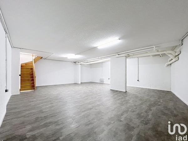 Local d’activité à vendre 123 m² Suresnes